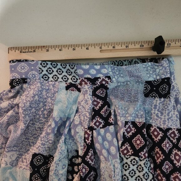 Altard State Shorts Womens Small Patchwork Boho Festival Rayon Floral - Picture 9 of 16